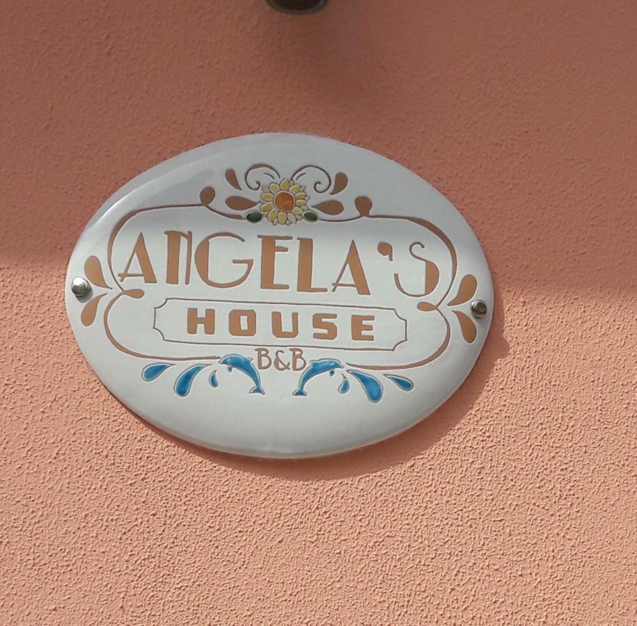 タラント Angela'S House Bed & Breakfast エクステリア 写真